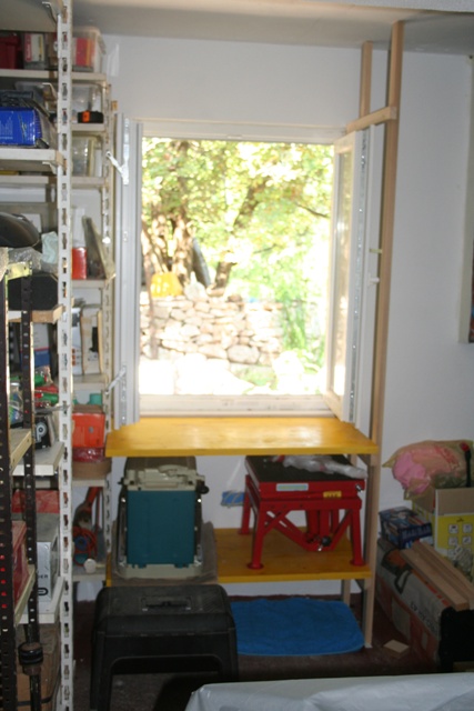 New workshop shelves